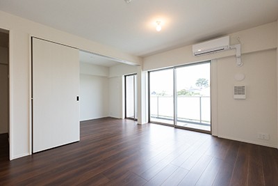 ※写真は同タイプ住戸です。(居間)