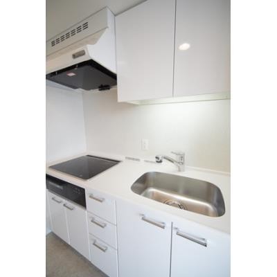 ※写真は同タイプ住戸です。(キッチン)