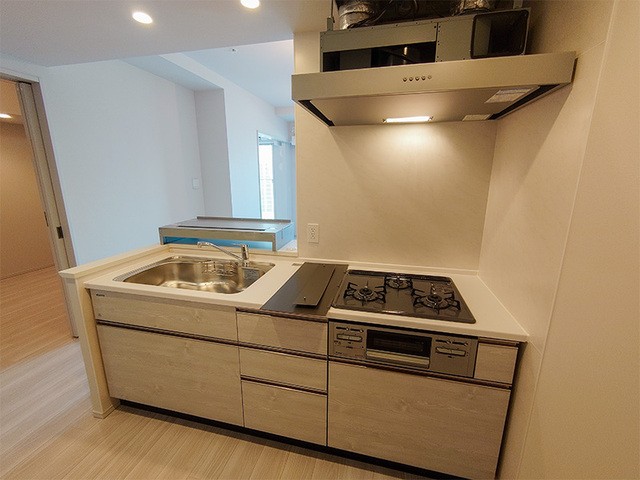 ※写真は同タイプ住戸です。(キッチン)