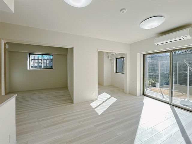 ※写真は同タイプ住戸です。(居間)