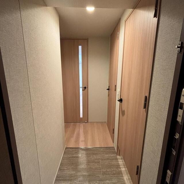 ※写真は同タイプ住戸です。(玄関)