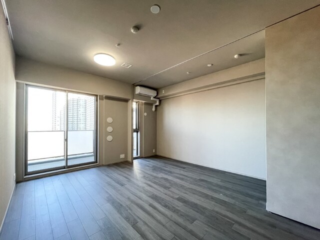 ※写真は同タイプ住戸です。(居間)