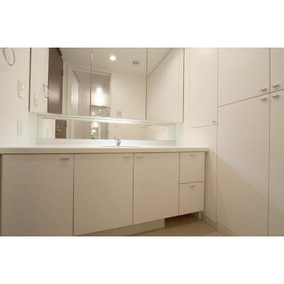※写真は同タイプ住戸です。(内装)