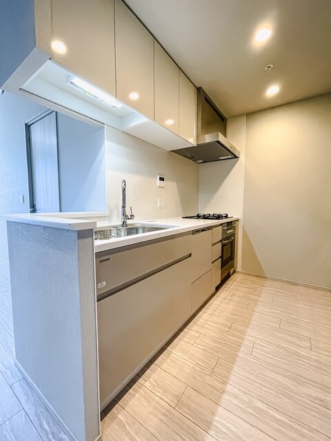 ※写真は同タイプ住戸です。(キッチン)