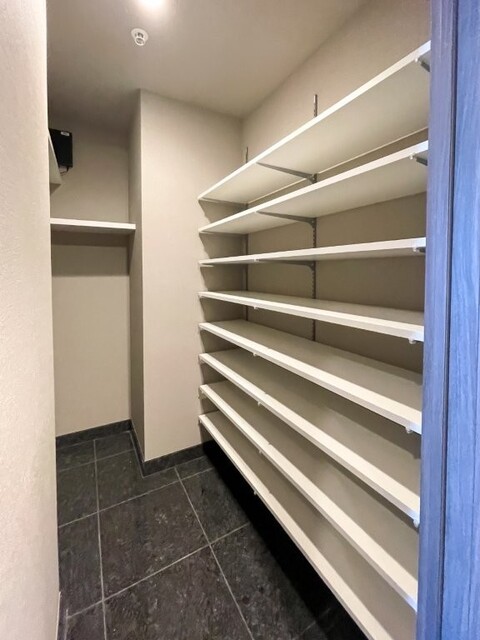 ※写真は同タイプ住戸です。(玄関)