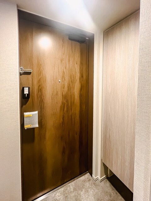 ※写真は同タイプ住戸です。(玄関)