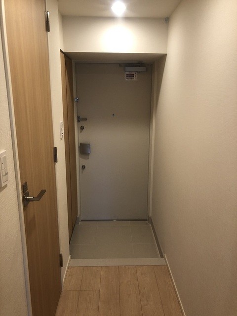 ※写真は同タイプ住戸です。(玄関)