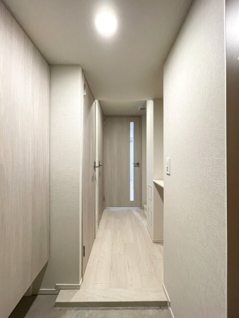 ※写真は同タイプ住戸です。(玄関)