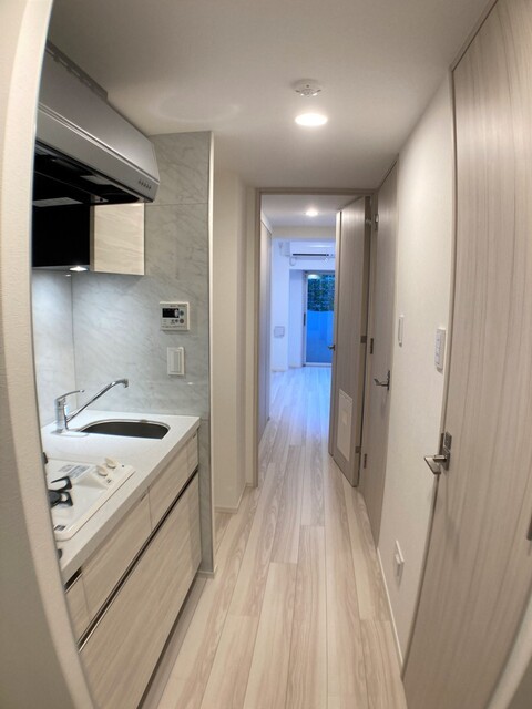 ※写真は同タイプ住戸です。(玄関)