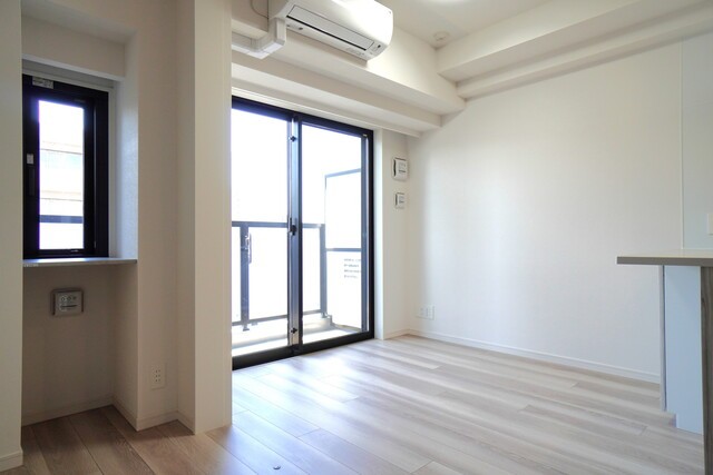 ※写真は同タイプ住戸です。(居間)