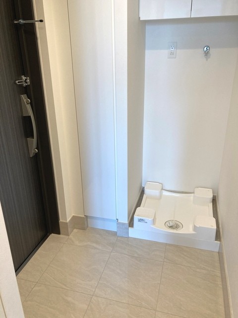 ※写真は同タイプ住戸です。(玄関)