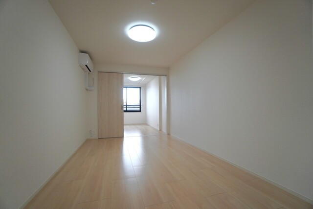 ※写真は同タイプ住戸です。(居間)