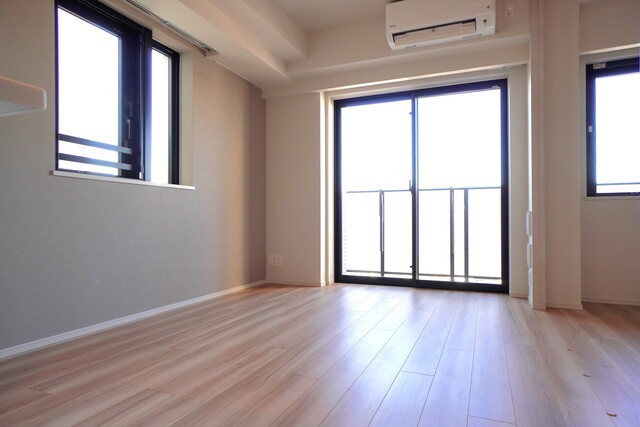 ※写真は同タイプ住戸です。(居間)