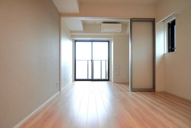 ※写真は同タイプ住戸です。(居間)