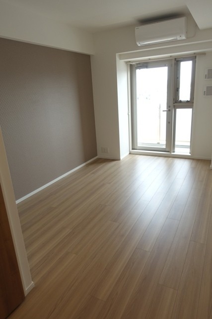 ※写真は同タイプ住戸です。(居間)
