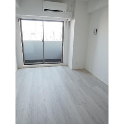 ※写真は同タイプ住戸です。(居間)