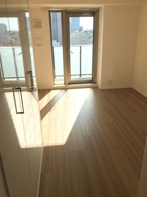 ※写真は同タイプ住戸です。(居間)