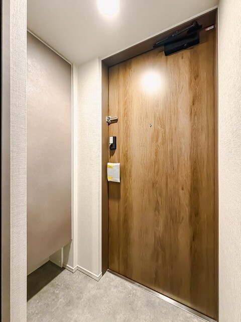 ※写真は同タイプ住戸です。(玄関)