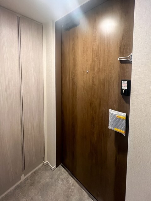 ※写真は同タイプ住戸です。(玄関)