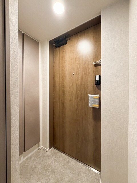 ※写真は同タイプ住戸です。(玄関)