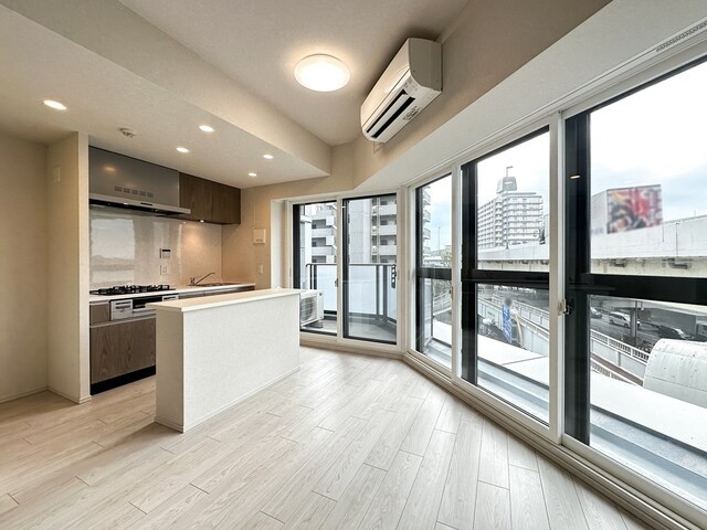 ※写真は同タイプ住戸です。(居間)