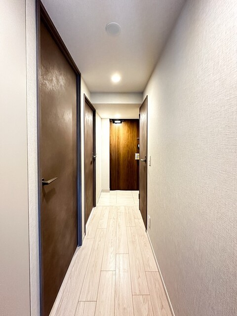 ※写真は同タイプ住戸です。(玄関)