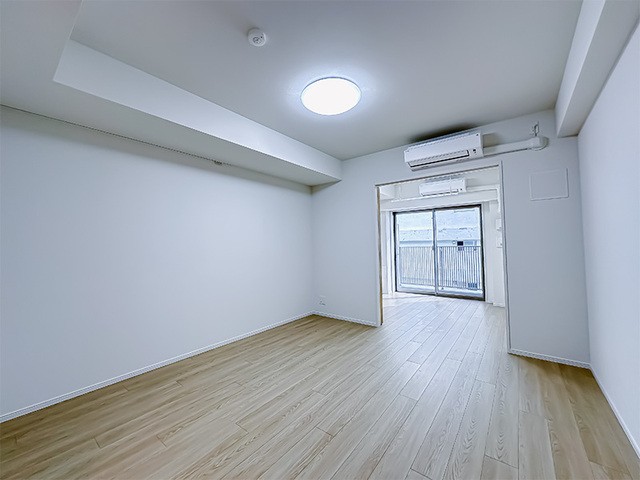 ※写真は同タイプ住戸です。(居間)