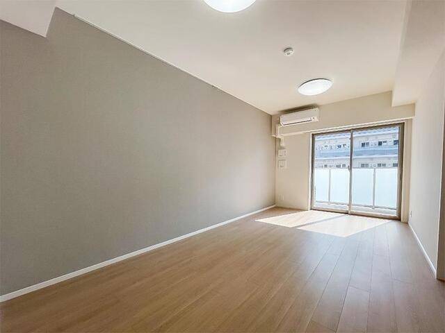 ※写真は同タイプ住戸です。(居間)