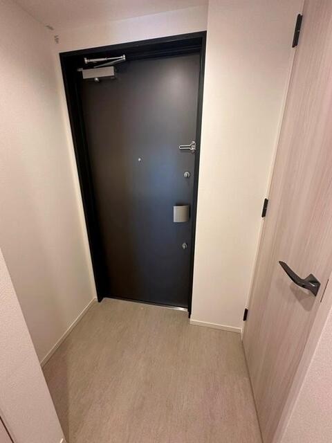※写真は同タイプ住戸です。(玄関)