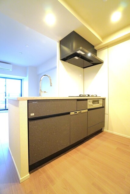 ※写真は同タイプ住戸です。(キッチン)