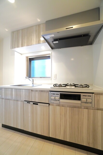 ※写真は同タイプ住戸です。(キッチン)