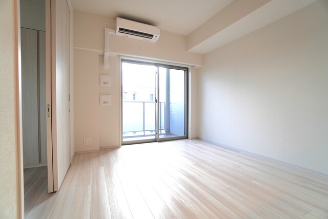 ※写真は同タイプ住戸です。(居間)