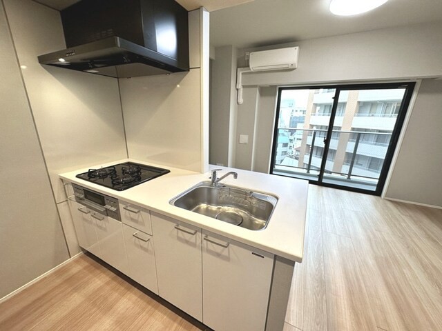 ※写真は同タイプ住戸です。(キッチン)