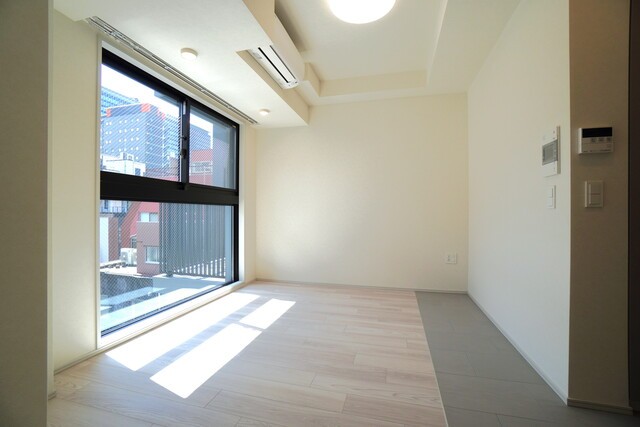 ※写真は同タイプ住戸です。(居間)