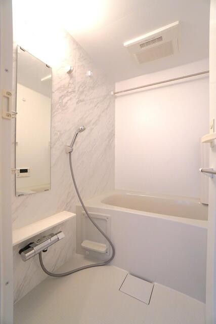 ※写真は同タイプ住戸です。(風呂)