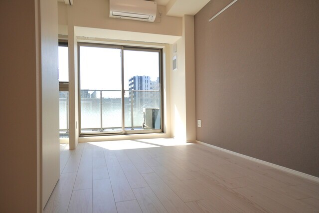 ※写真は同タイプ住戸です。(居間)