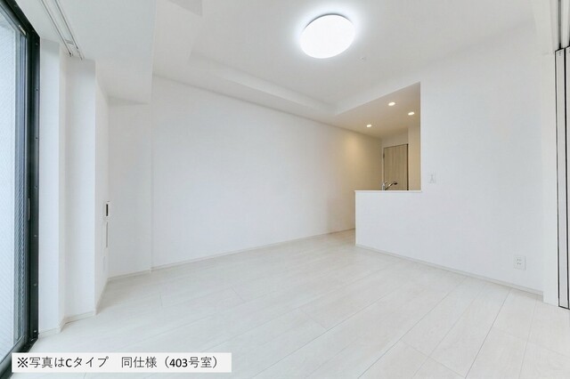 ※写真は同タイプ住戸です。(居間)