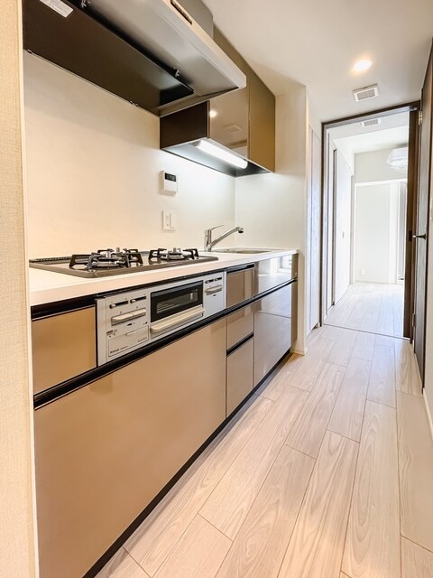 ※写真は同タイプ住戸です。(キッチン)