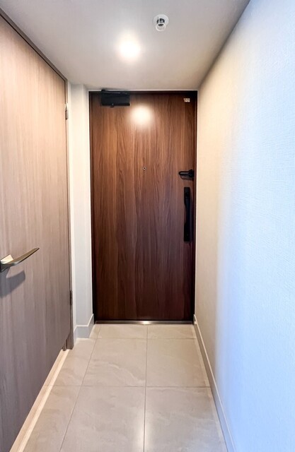 ※写真は同タイプ住戸です。(玄関)