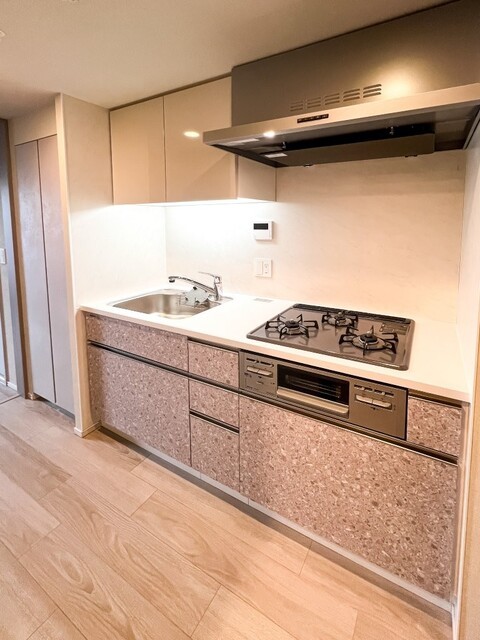 ※写真は同タイプ住戸です。(キッチン)