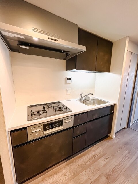 ※写真は同タイプ住戸です。(キッチン)