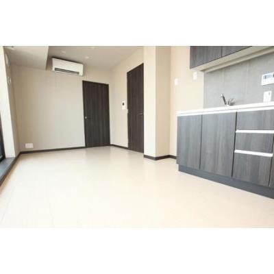 ※写真は同タイプ住戸です。(居間)
