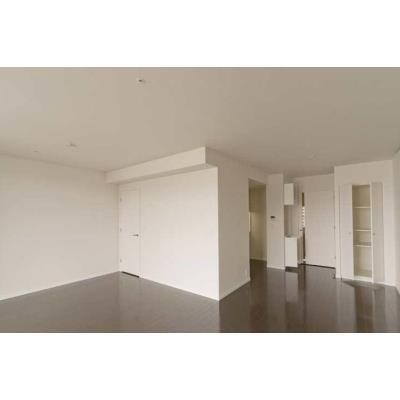 ※写真は同タイプ住戸です。(居間)