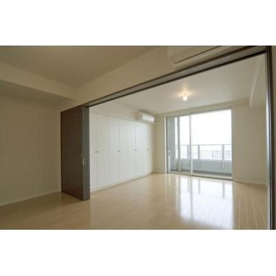 ※写真は同タイプ住戸です。(居間)