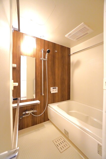 ※写真は同タイプ住戸です。(風呂)