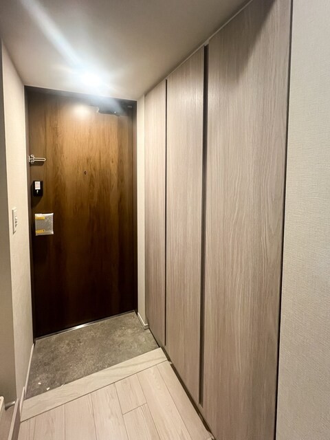※写真は同タイプ住戸です。(玄関)