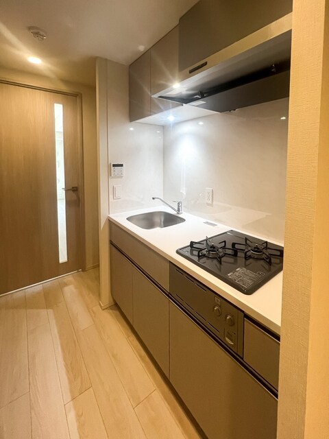 ※写真は同タイプ住戸です。(キッチン)