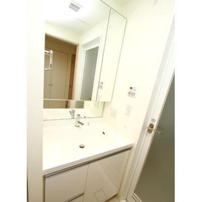 ※写真は同タイプ住戸です。(内装)