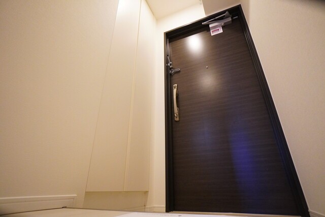 ※写真は同タイプ住戸です。(玄関)