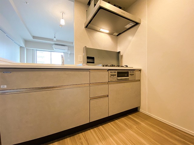 ※写真は同タイプ住戸です。(キッチン)